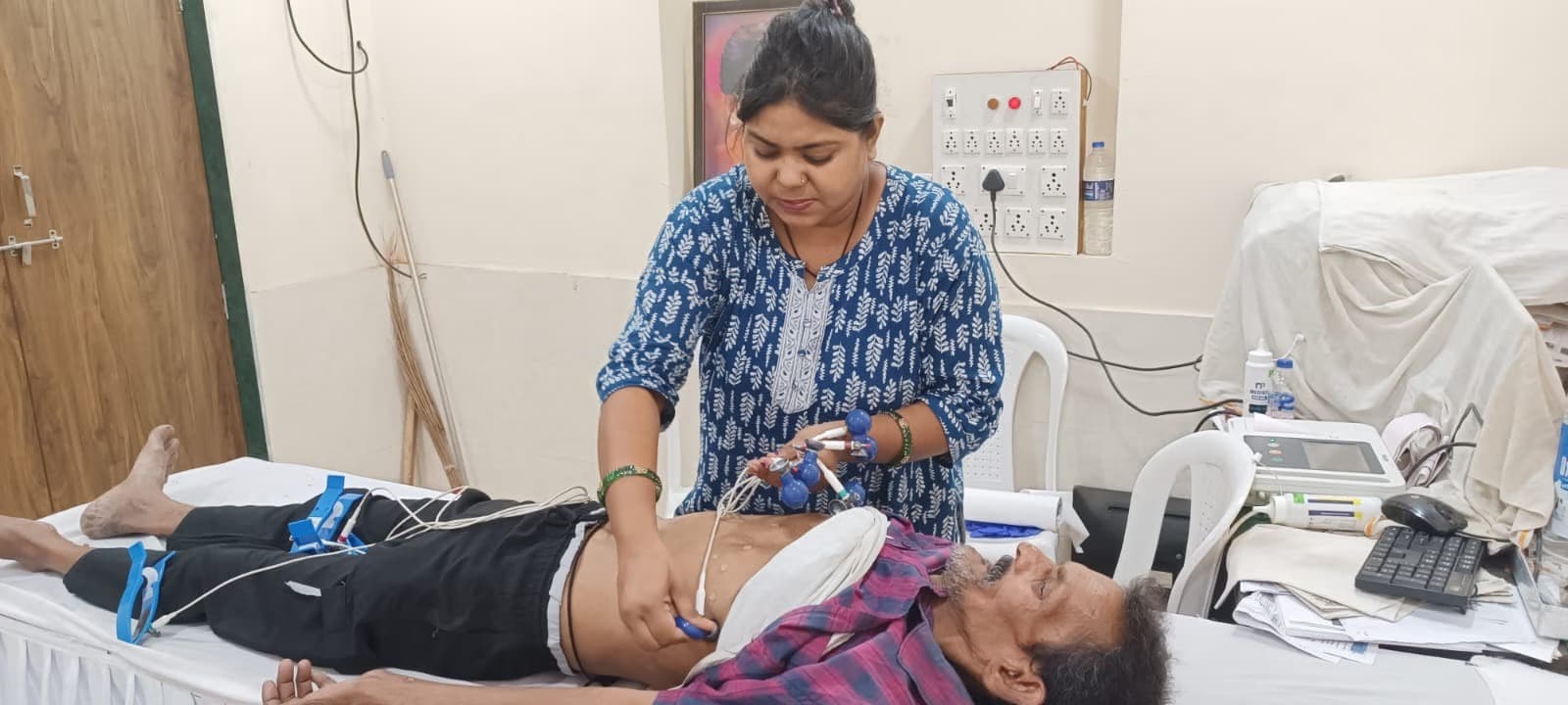 Free Cataract Surgery for Roadside Resident Ashok Pawar — photo 2